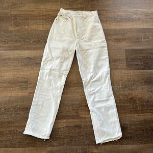 Abercrombie Curve Love 90s Straight Ultra Highrise white jeans
